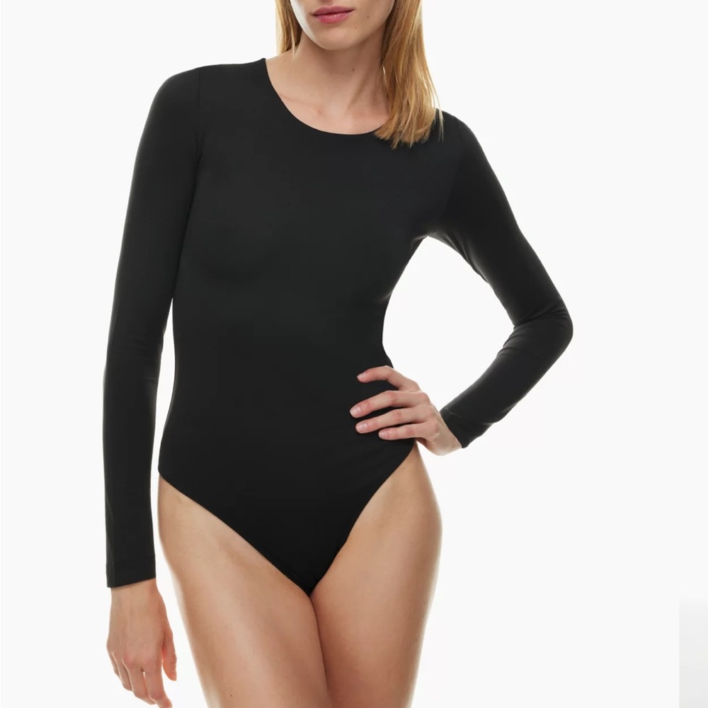 COPY - Babaton Contour Crew Longsleeve Bodysuit